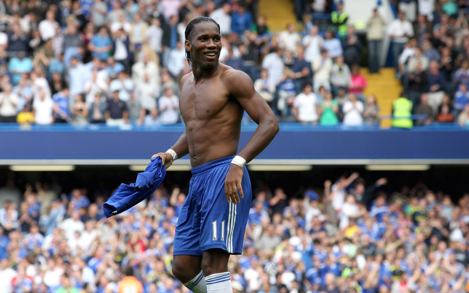 德甲争冠战之夜，范弗利特关键时刻站出来，一记绝杀改写历史