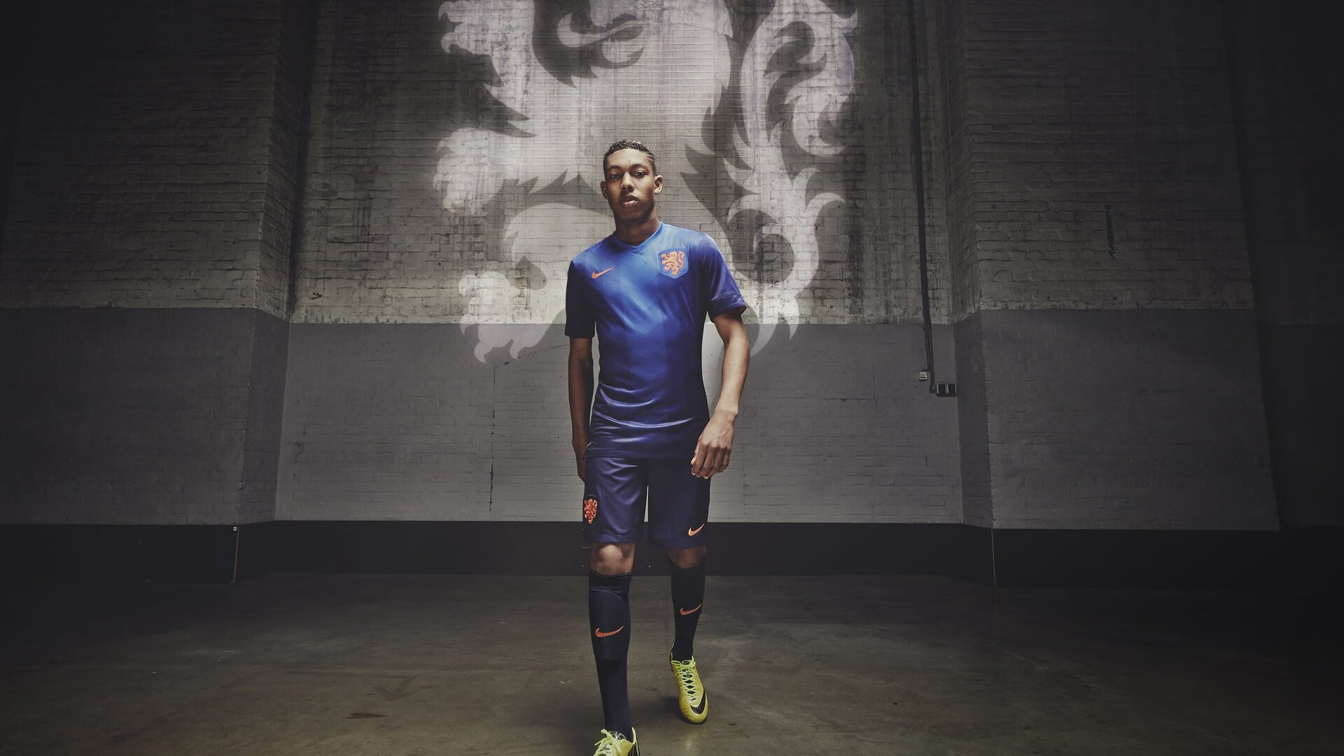 霍勒迪之夜，关键先生如何用沉默的坚韧定义季后赛巨星价值